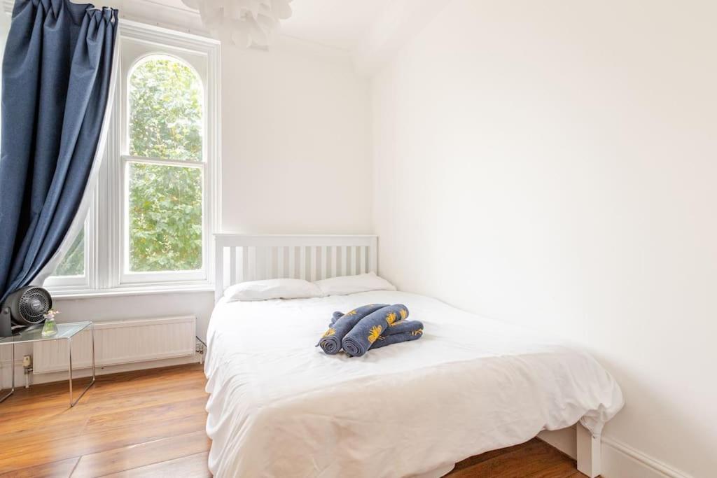 2 Bedroom Flat In St Johns Wood London Bagian luar foto