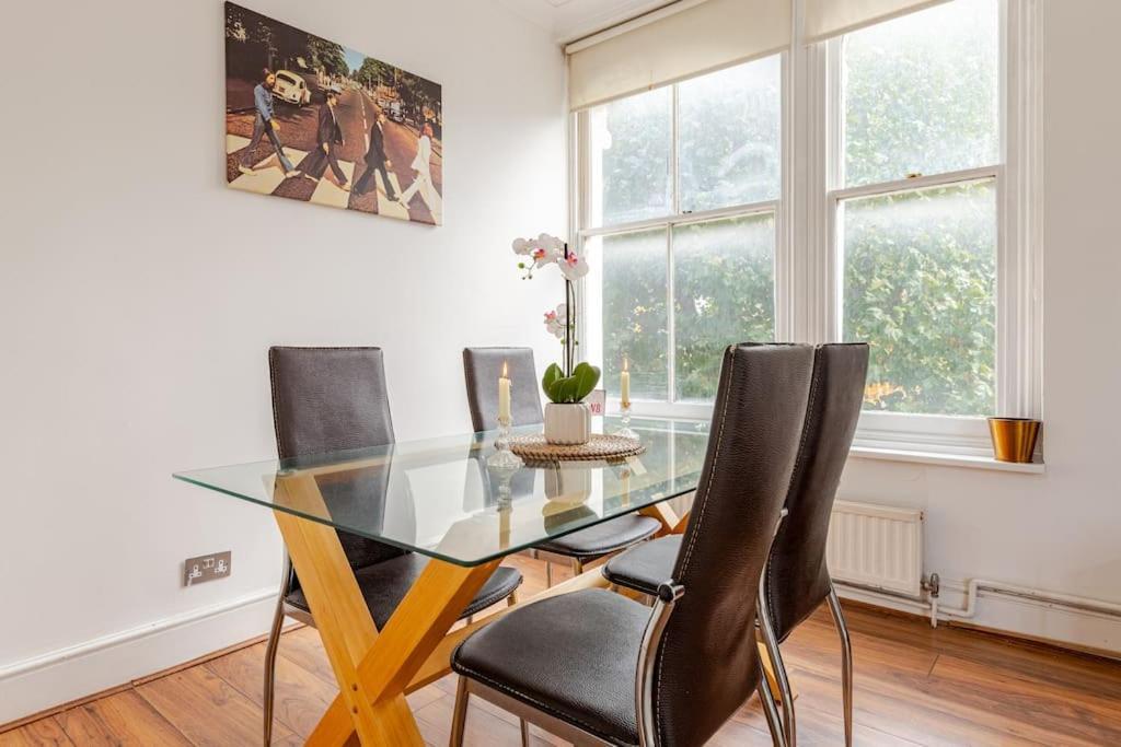 2 Bedroom Flat In St Johns Wood London Bagian luar foto