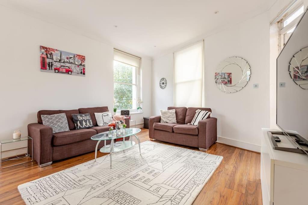 2 Bedroom Flat In St Johns Wood London Bagian luar foto